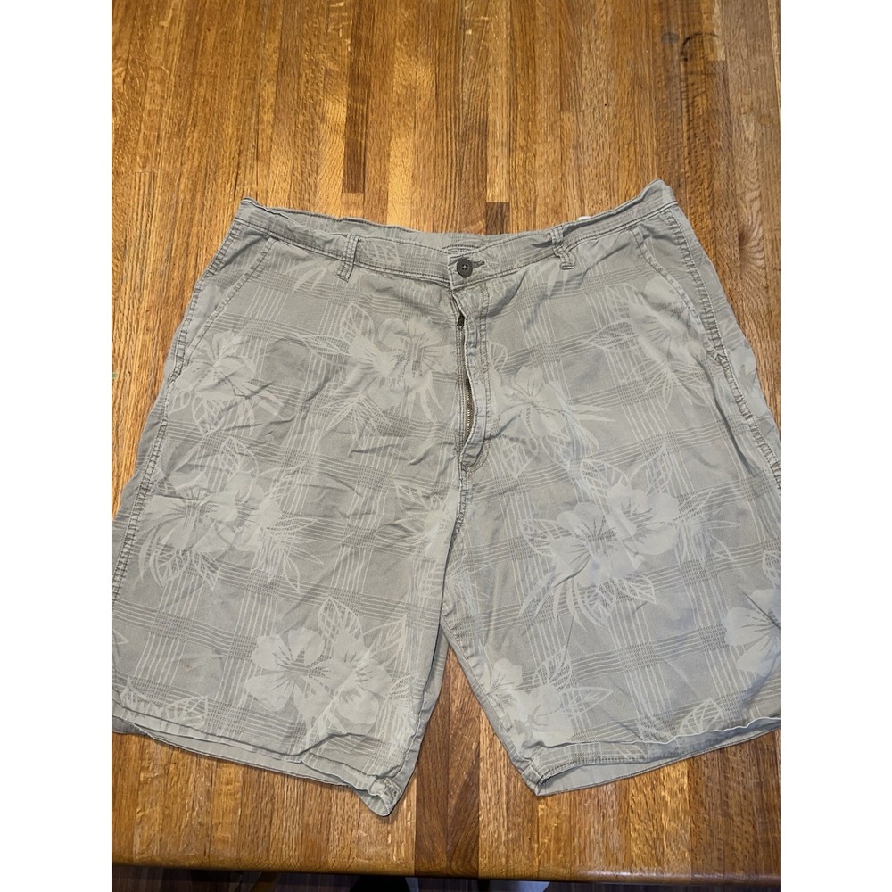 Wrangler Men 38 Khaki Tan Plaid Hawaiian Hibiscus Flat Front Causal Shorts